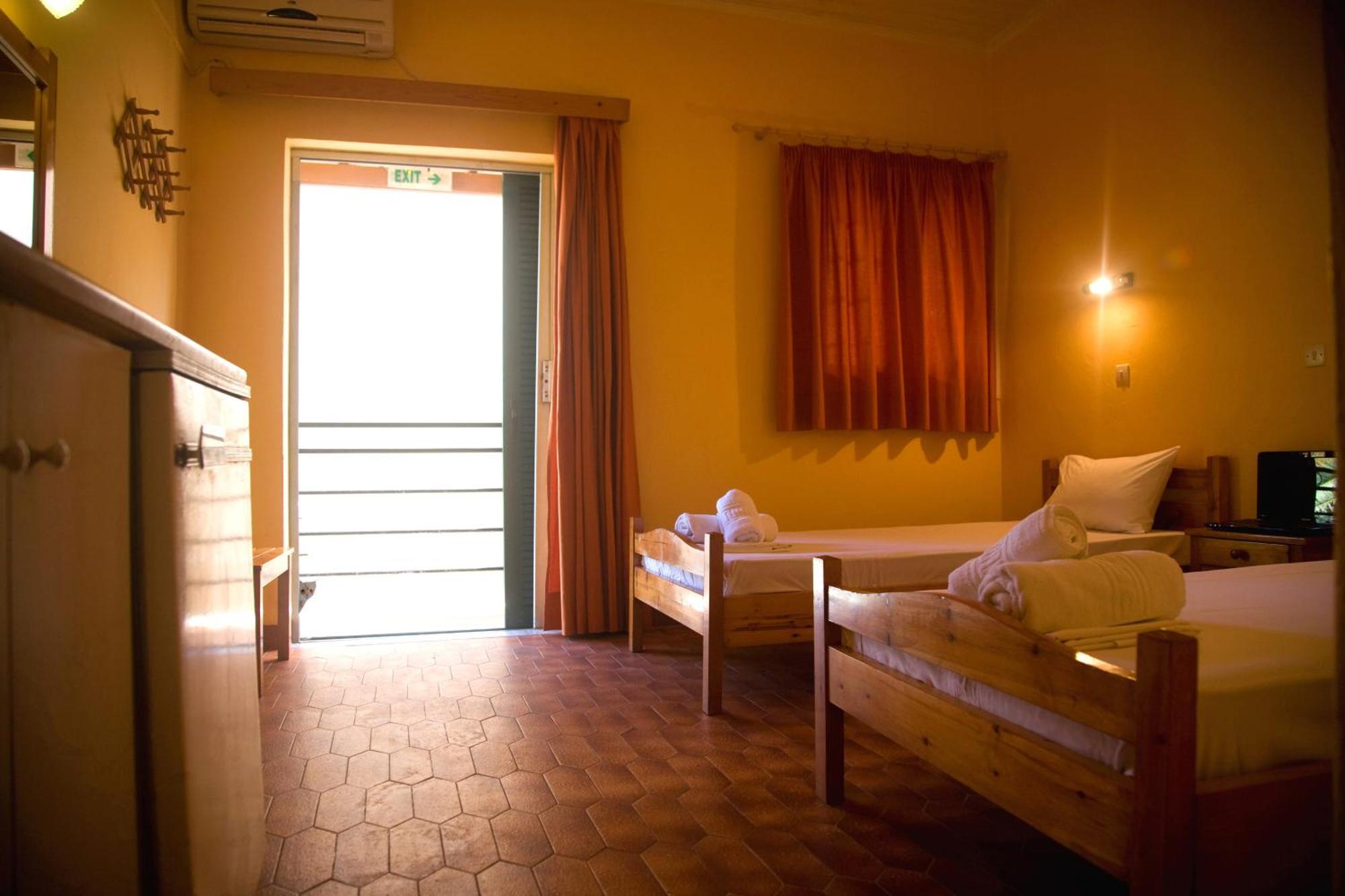 Evgenios Studios Kávos Habitación foto
